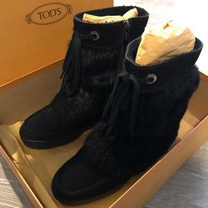 Tod's mid-calf boots